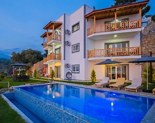 Fethiye Faralya'da Deniz Manzaralı, Sonsuzluk Havuzlu, Lüks Villa - 1