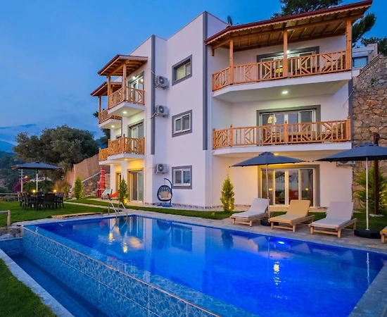 Fethiye Faralya'da Deniz Manzaralı, Sonsuzluk Havuzlu, Lüks Villa - 1