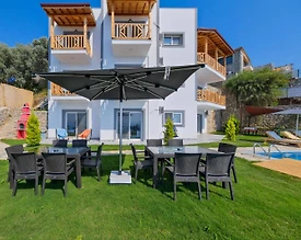 Fethiye Faralya'da Deniz Manzaralı, Sonsuzluk Havuzlu, Lüks Villa - 3