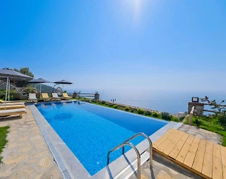 Fethiye Faralya'da Deniz Manzaralı, Sonsuzluk Havuzlu, Lüks Villa - 5