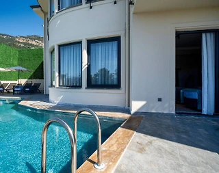 Fethiye Faralya'da Doğa İçerisinde, Özel Havuzlu, Lüks Villa - 4