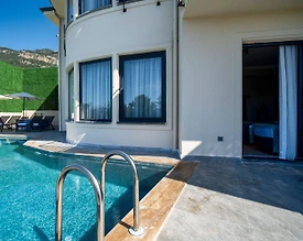 Fethiye Faralya'da Doğa İçerisinde, Özel Havuzlu, Lüks Villa - 3