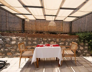 Fethiye Faralya'da Doğa Manzaralı, Özel Havuzlu, Balayı Glampingi - 5