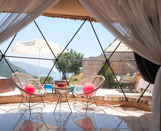 Fethiye Faralya'da Doğa Manzaralı, Özel Havuzlu, Balayı Glampingi - 1