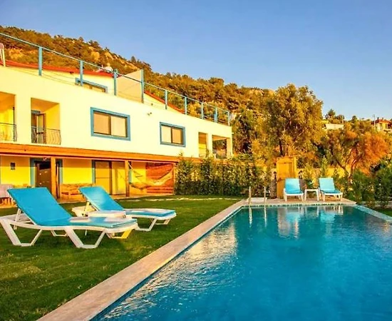 Fethiye Faralya'da Muhteşem Deniz Manzaralı, Özel Havuzlu, İkiz Villa - 1