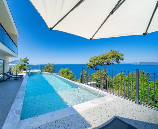 Fethiye Faralya'da Enfes Doğa Manzaralı, Özel Havuzlu, Konforlu Villa - 1