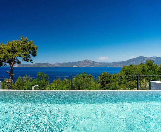 Fethiye Faralya'da Enfes Doğa Manzaralı, Özel Havuzlu, Konforlu Villa - 1