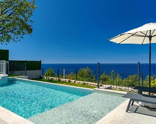 Fethiye Faralya'da Enfes Doğa Manzaralı, Özel Havuzlu, Konforlu Villa - 2