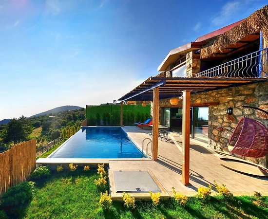 Faralya'da Muhteşem Orman Manzaralı, Özel Havuzlu, Saunalı Villa - 1