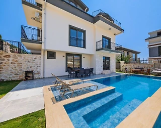 Fethiye Faralya'da Nezih Konumda, Özel Havuzlu, İkiz Villa - 2