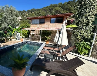 Fethiye Faralya'da Deniz Manzaralı, Isıtmalı Havuzlu, Lüks Villa - 3