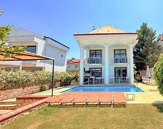 Fethiye Foça'da Elverişli Konumda, Özel Havuzlu, Konforlu Villa - 2