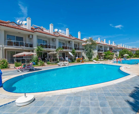 Fethiye Foça'da Çalış Plajına Yakın, Ortak Havuzlu, 1+1 Daire - 1