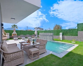 Fethiye Foça'da Geniş Ailelere Uygun, Özel Havuzlu, Merkezi Villa - 2