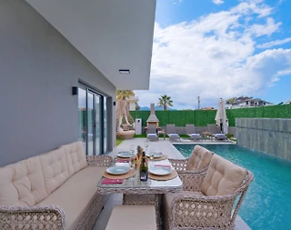 Fethiye Foça'da Geniş Ailelere Uygun, Özel Havuzlu, Merkezi Villa - 3