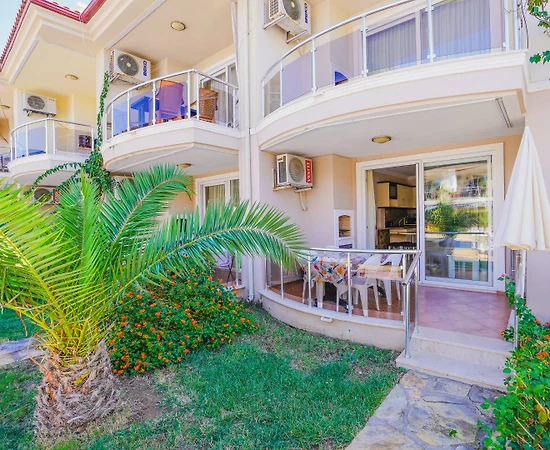 Fethiye Foça'da Merkeze Yakın, Ortak Havuzlu, Rahat Apart - 1