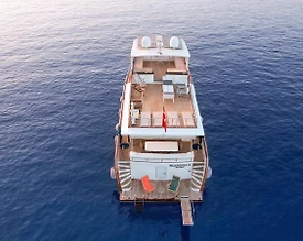 Fethiye Göcek'in Benzersiz Koylarında, 3 Kamaralı, Özel Yapım Motoryat - 3