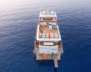 Fethiye Göcek'in Benzersiz Koylarında, 3 Kamaralı, Özel Yapım Motoryat - 3