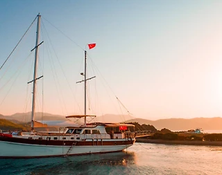 Fethiye Göcek'in Benzersiz Koylarında, 5 Kamaralı, Özel Yapım Gulet - 2