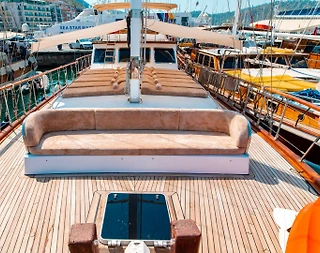 Fethiye Göcek'in Benzersiz Koylarında, 5 Kamaralı, Özel Yapım Gulet - 4