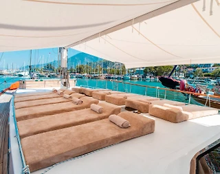 Fethiye Göcek'in Benzersiz Koylarında, 5 Kamaralı, Özel Yapım Gulet - 5