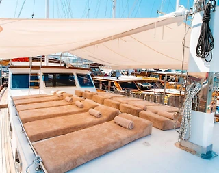 Fethiye Göcek'in Benzersiz Koylarında, 5 Kamaralı, Özel Yapım Gulet - 3