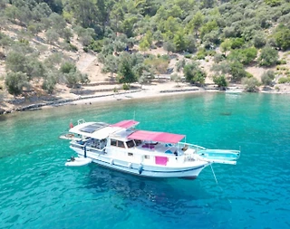 Fethiye Göcek'in Berrak Sularında, 2 Kabinli, 4 Kişilik Gulet - 1