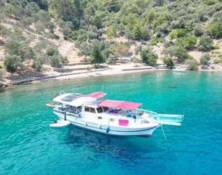 Fethiye Göcek'in Berrak Sularında, 2 Kabinli, 4 Kişilik Gulet - 1