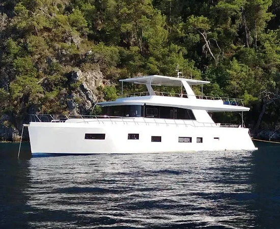 Fethiye Göcek'te Benzersiz Maviliğin İçinde, 4 Kabinli, Kiralık Motoryat - 1