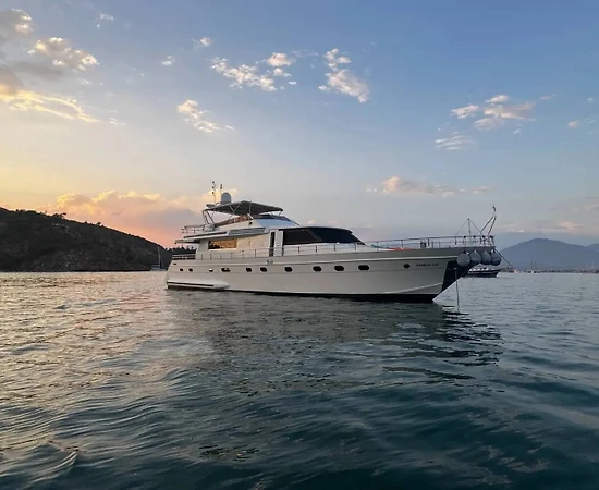 Fethiye Göcek'te Enfes Sularda, 26 Metrelik, Lüks Motoryat - 1