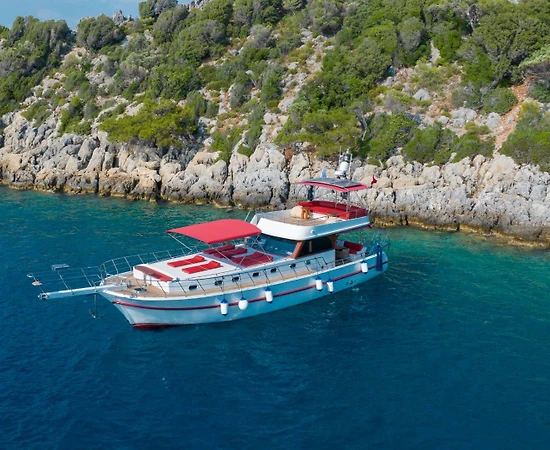 Fethiye Göcek'te Eşsiz Maviliğe Açılan, 6 Kişilik, Lüks Gulet - 1