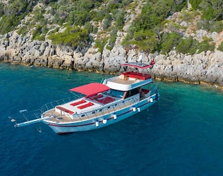 Fethiye Göcek'te Eşsiz Maviliğe Açılan, 6 Kişilik, Lüks Gulet - 3