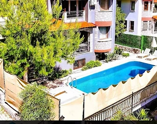 Fethiye Göcek'te Geniş Ailelere Uygun, Özel Havuzlu, Konforlu Villa - 1