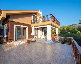 Fethiye Göcek'te Kalabalık Ailelere Uygun, Özel Havuzlu, Bahçeli Villa - 1