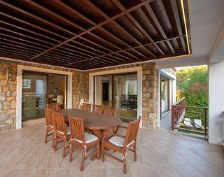 Fethiye Göcek'te Kalabalık Ailelere Uygun, Özel Havuzlu, Bahçeli Villa - 3