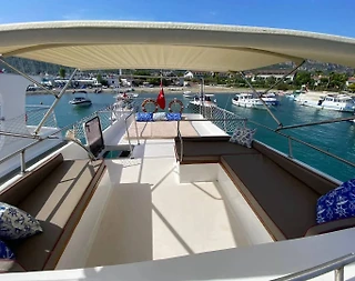 Fethiye Göcek'te Masmavi Sularda, 2 Kabinli, Şık Motoryat - 3