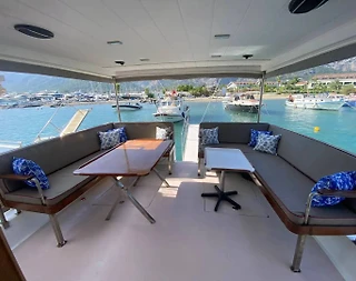 Fethiye Göcek'te Masmavi Sularda, 2 Kabinli, Şık Motoryat - 4