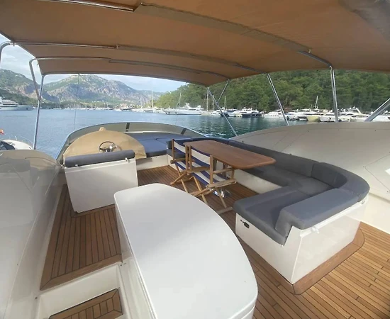 Fethiye Göcek'te Muhteşem Sularda, Lüks Tasarımlı, 8 Kişilik Motoryat - 1