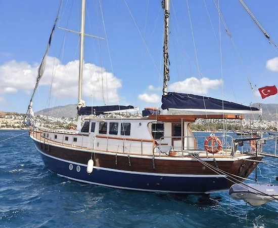 Fethiye Göcek'te Soğuk Sularda, Geniş Ailelere Uygun, Kiralık Gulet - 1