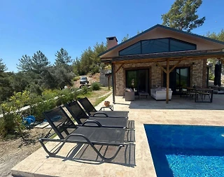 Fethiye Gökçeovacık'da Doğa Manzaralı, Özel Havuzlu, Kiralık Villa - 1