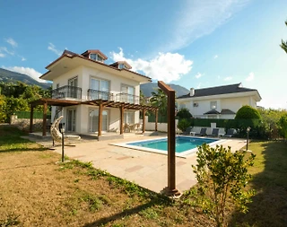 Fethiye Ölüdeniz'de Büyük Bahçeli, Özel Havuzlu, Konforlu Villa - 3