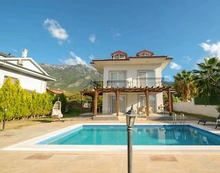 Fethiye Ölüdeniz'de Büyük Bahçeli, Özel Havuzlu, Konforlu Villa - 4