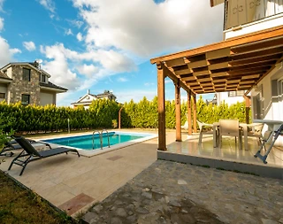 Fethiye Ölüdeniz'de Büyük Bahçeli, Özel Havuzlu, Konforlu Villa - 5