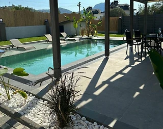 Fethiye Ölüdeniz'de Merkezi Konumda, Özel Havuzlu, 3+1 Villa - 3