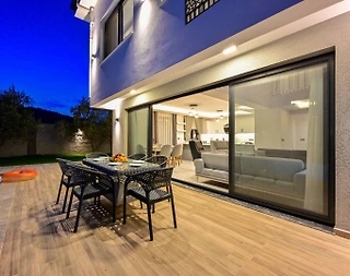 Fethiye Ölüdeniz'de Geniş Ailelere Uygun, Özel Havuzlu, Şık Villa - 4