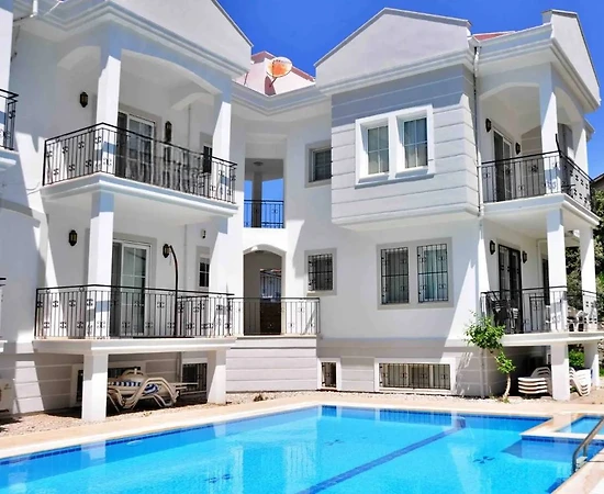 Fethiye Ölüdeniz'de Çekirdek Ailelere Uygun, 4 Kişilik, Kiralık Apart - 1