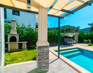 Fethiye Ölüdeniz'de Elverişli Konumda, Özel Havuzlu, 4+1 Şık Villa - 5