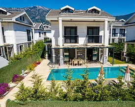 Fethiye Ölüdeniz'de Elverişli Konumda, Özel Havuzlu, 4+1 Kiralık Villa - 2