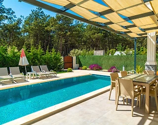 Fethiye Ölüdeniz'de Elverişli Konumda, Özel Havuzlu, 4+1 Şık Villa - 4