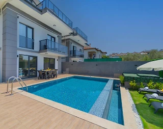 Fethiye Ölüdeniz'de Geniş Ailelere Uygun, Özel Havuzlu, İkiz Villa - 4